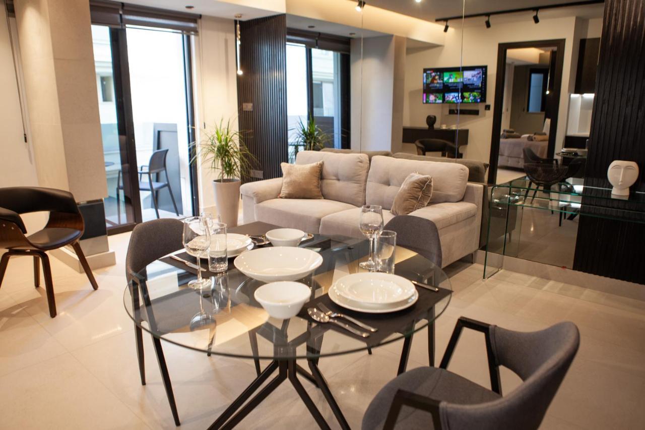 Raam Luxury Suites Larnaca Esterno foto