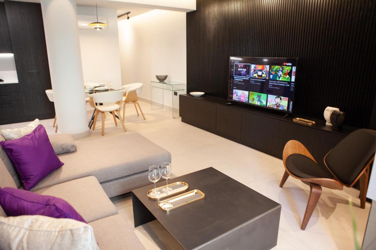 Raam Luxury Suites Larnaca Esterno foto