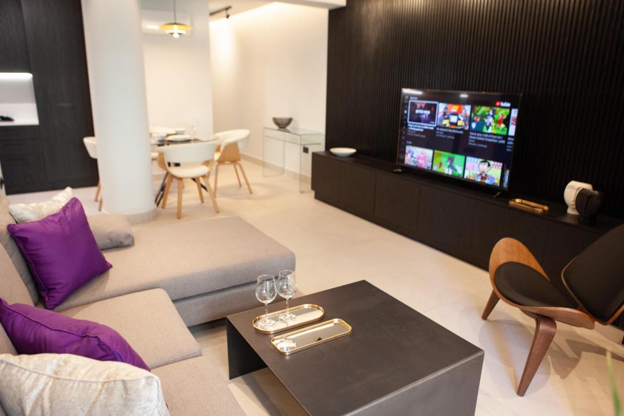 Raam Luxury Suites Larnaca Esterno foto