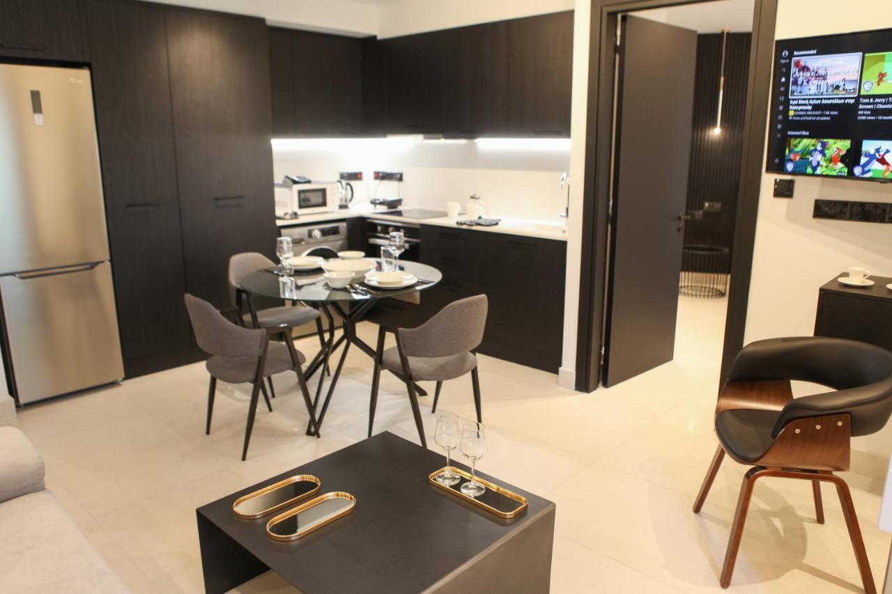 Raam Luxury Suites Larnaca Esterno foto