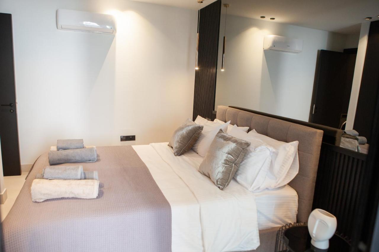 Raam Luxury Suites Larnaca Esterno foto