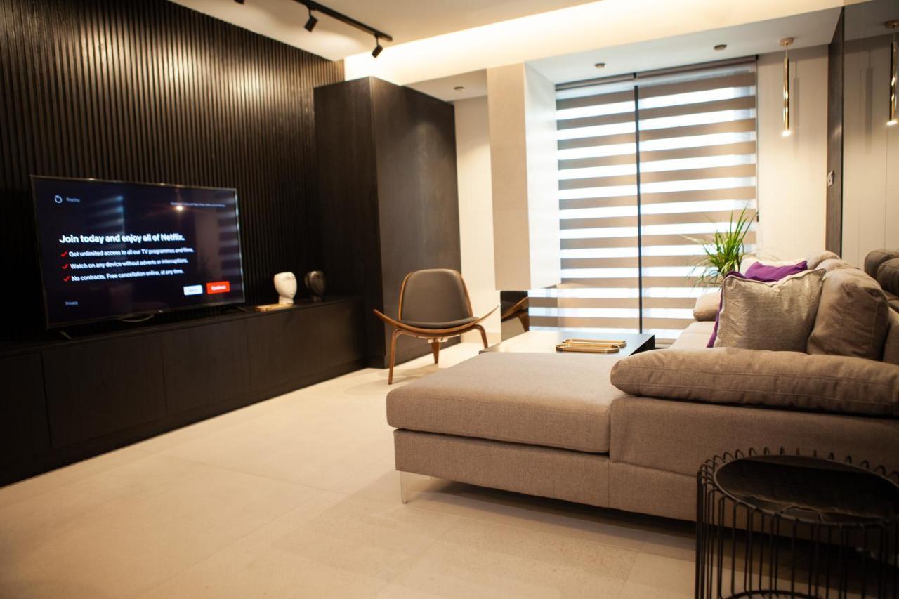 Raam Luxury Suites Larnaca Esterno foto