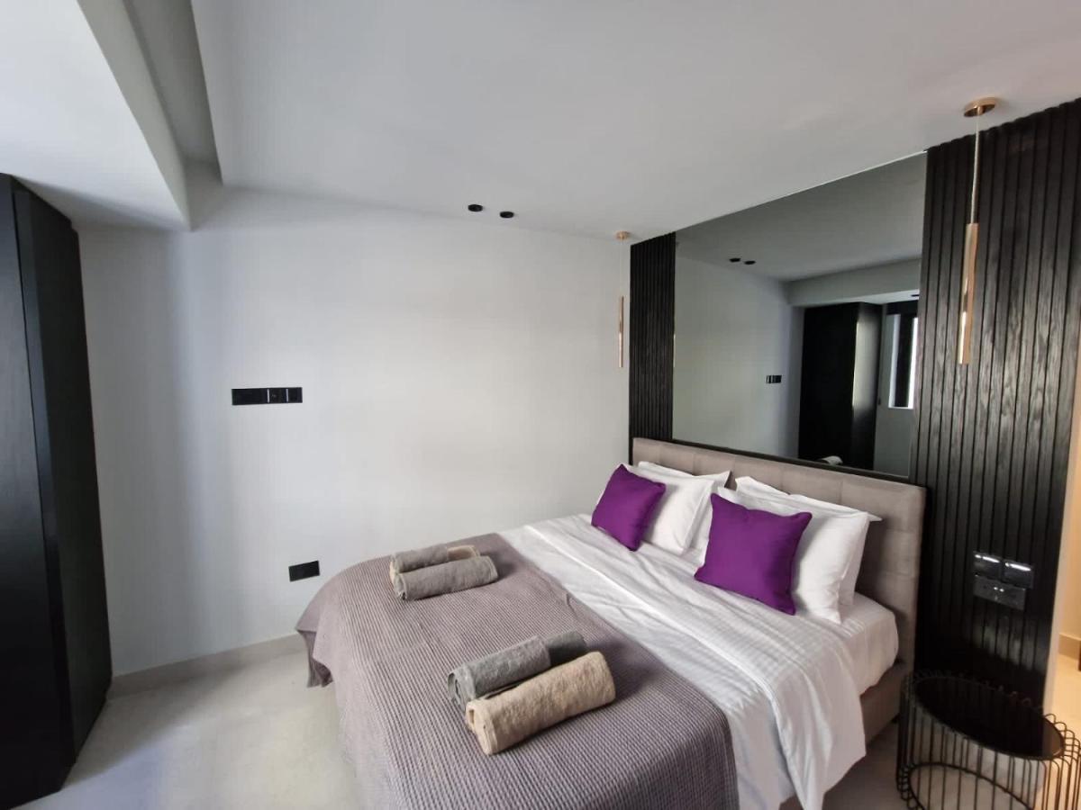 Raam Luxury Suites Larnaca Esterno foto