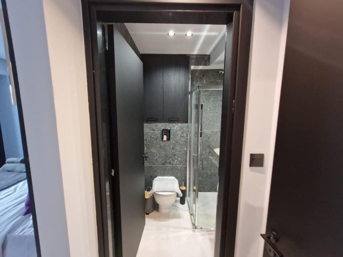 Raam Luxury Suites Larnaca Esterno foto