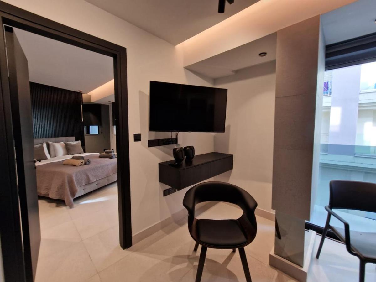 Raam Luxury Suites Larnaca Esterno foto