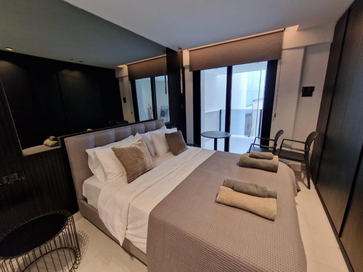 Raam Luxury Suites Larnaca Esterno foto