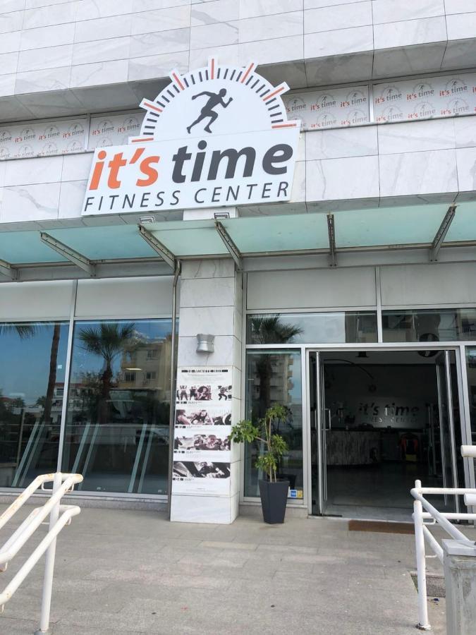 Raam Luxury Suites Larnaca Esterno foto