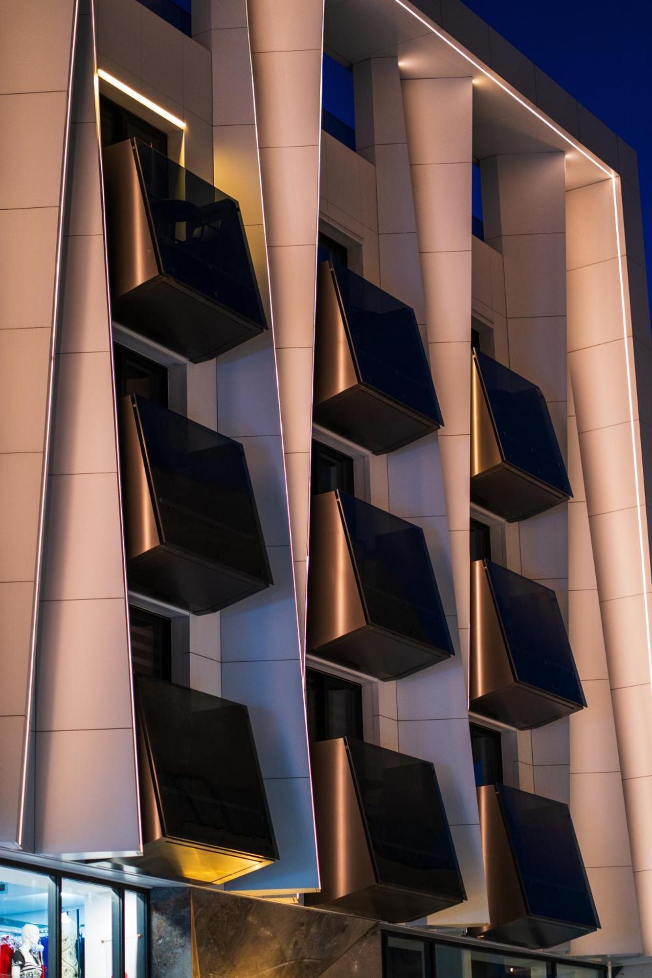 Raam Luxury Suites Larnaca Esterno foto